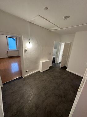 Foto - ***Renovierte 3-Zi.-Wohnung, KDB, Gäste-WC, 76m², DG, Nähe EVK***
