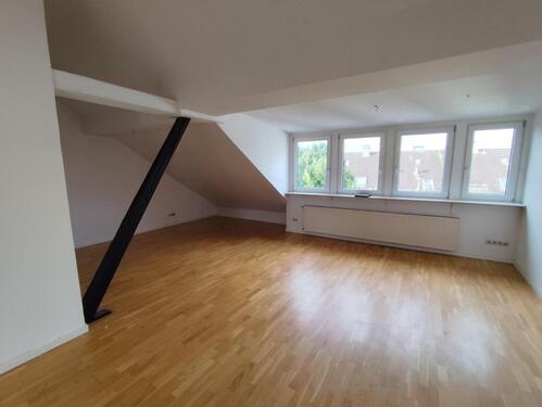 Foto - Schöne helle Dachgeschosswohnung zu mieten