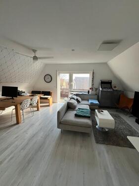 Foto - 4-Zimmer Dachgeschosswohnung, ca. 85m2, Balkon, Stellplatz