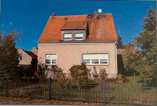 Foto - Wer weckt ein vielfältig nutzbares Haus aus dem Dornröschenschlaf