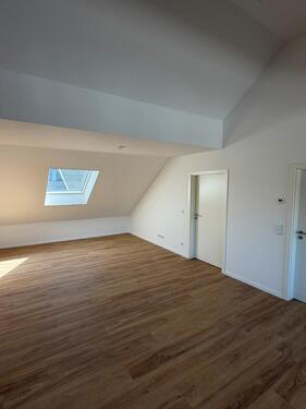 Foto - 3 Zimmer Dachgeschoßwohnung zur Miete in Mönchengladbach