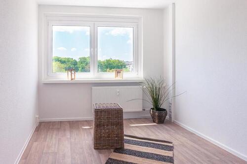 Foto - Geräumige 4-Raum-Wohnung in zentraler Lage