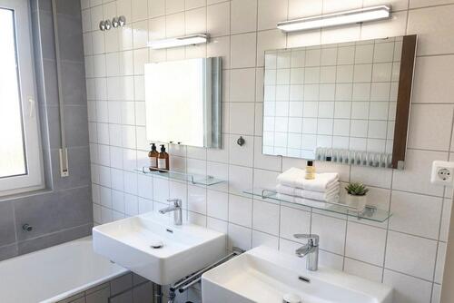 Foto - Helle 3,5-Zimmer-Wohnung mit Balkon und Garage in Betzingen