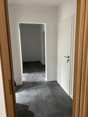 Foto - Neu renovierte 3 - Zimmer Wohnung!!