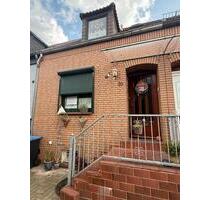 Reihenhaus sofort zu VERMIETEN - 1.250,00&nbsp;EUR Kaltmiete, ca.&nbsp; 90,00&nbsp;m&sup2; in Bremen (PLZ: 28239) Gröpelingen