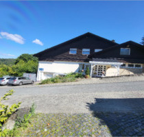 Einfamilienhaus mit Einliegerwohnung in traumhafter Lage - Weinbach