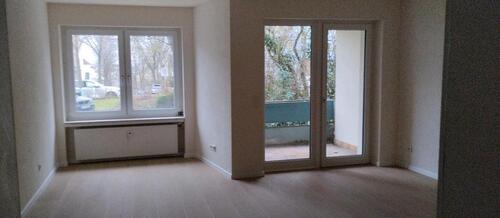 Foto - 2ZKB Balkon und Garten vorderer Westen