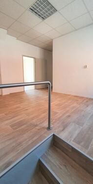 Foto - Mieteinheit mir 3 Büros + Küche, Flur und WC