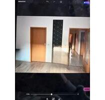 Vermiete 4 Zimmer Wohnung - 625,00&nbsp;EUR Kaltmiete, ca.&nbsp; 96,75&nbsp;m&sup2; in Oberkotzau (PLZ: 95145)