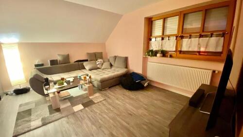 Foto - 100 m² klimatisierte Wohnfläche im 1. OG zur Miete