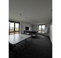 Büroraum zur Vermietung - 900,00&nbsp;EUR Kaltmiete, ca.&nbsp; 46,00&nbsp;m&sup2; in Lampertheim (PLZ: 68623)