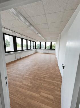 Foto - Heller Gewerberaum Büro in 2. Etage zu vermieten