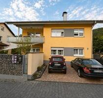 Großzügiges Wohnhaus mit drei unabhängigen Wohnebenen - Gutach im Breisgau