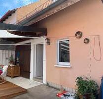 Dachgeschosswohnung mit großer Terrasse in Theilheim zu vermieten