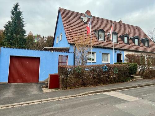 Foto - DHH in Stadtteil Bad Kissingen , renoviert , Vollwärmeschutz,