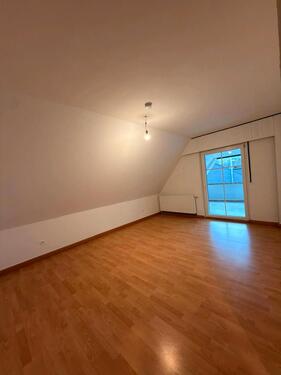 Foto - Gemütliche 2-Zimmer-Dachgeschosswohnung zu vermieten