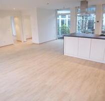 Helle, hochwertige 2,5 Zimmer, 95 m², EKB, Terrasse, ruhige Lage - Schwalbach am Taunus