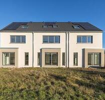 ERSTBEZUG- Familienhaus mit 5 Zimmern, Garten, Garage und hochwertiger Ausstattung (KFW40) - Taucha