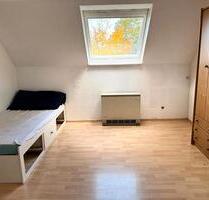 WG Zimmer- Ammerbuch - 450,00&nbsp;EUR Kaltmiete, ca.&nbsp; 15,00&nbsp;m&sup2; in Ammerbuch (PLZ: 72119)