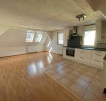 Lichtdurchflutete 3,5 Zimmerwohnung (DG) in Albstadt 600€ KM