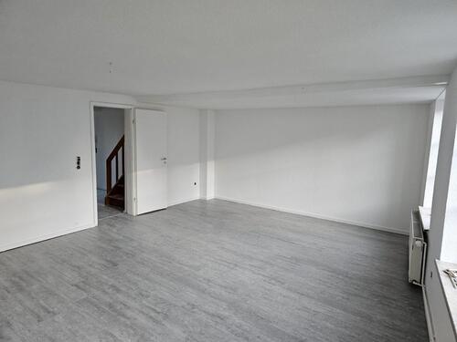 Foto - sanierte 2 Zimmer Maisonettewohnung mit Dachterrasse
