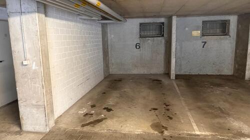 Foto - Tiefgaragenstellplatz Favoritegärten nahe Zentrum LB 5m x 2.5m
