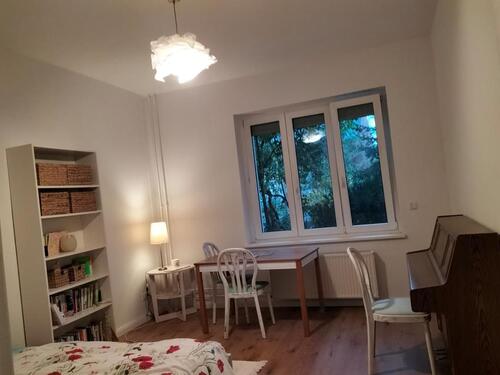 Foto - Modern möblierte 2-Zimmer-Wohnung, 2 Monate, Verlängerung möglich