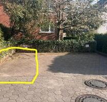 Parkplatz neben U-Bahn Niendorf Markt - Hamburg Eimsbüttel