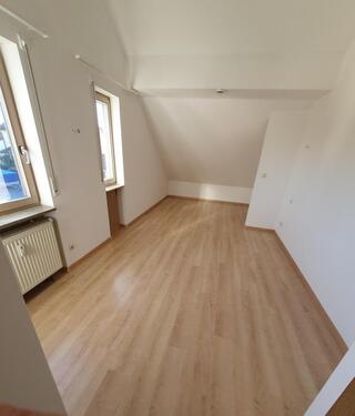 Foto - 2.5 Zimmer Dachgeschoßwohnung zur Miete in Gräfenberg