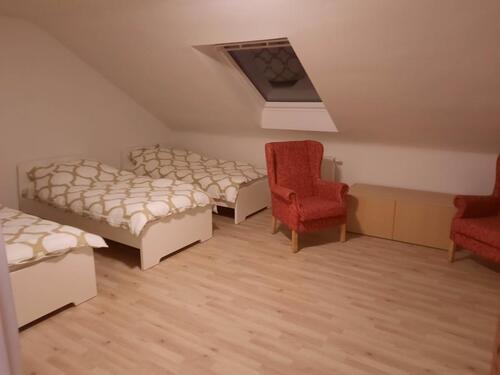 Foto - Möblierte 3-Zimmer-Wohnung - 1.234,00&nbsp;EUR Kaltmiete, ca.&nbsp; 65,00&nbsp;m&sup2;