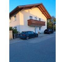 Neuwertige 3 Zimmerwohnung - 800,00&nbsp;EUR Kaltmiete, ca.&nbsp; 86,00&nbsp;m&sup2; in Velden (PLZ: 84149)