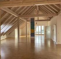 Frisch renovierte Dachgeschoss-Loftwohnung in Sendling - München Sendling-Westpark