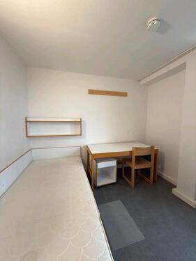 Foto - Einzelzimmer zur Untermiete - 346,00 EUR Kaltmiete,