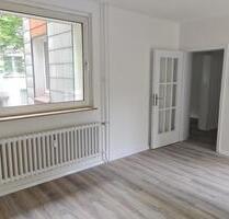 Renovierte 3-Zimmer-Wohnung mit Balkon zu vermieten! 1 Nettokaltmiete frei (2. Monat) - Duisburg Hamborn