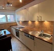 Naila Hochhaus EG 60m² 2 Zimmer, Einbauküche, Duschbad, Balkon