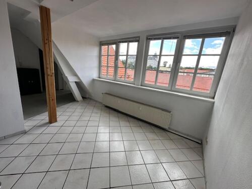 Foto - 1 Zimmer Dachgeschoßwohnung zur Miete in Weißenfels