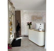 Beauty Raum zu vermieten - 350,00&nbsp;EUR Kaltmiete, ca.&nbsp; 9,00&nbsp;m&sup2; in Straubing (PLZ: 94315)