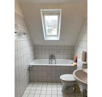 GE-Bulmke 2,5 Raum DG-Wohnung - 395,00&nbsp;EUR Kaltmiete, ca.&nbsp; 63,00&nbsp;m&sup2; in Gelsenkirchen (PLZ: 45888) Gelsenkirchen-Mitte