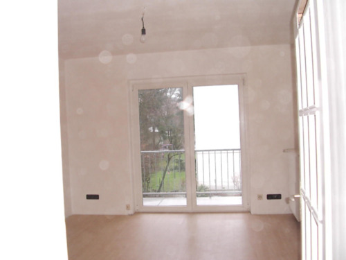 Foto - helle moderne 3-Zi-WG, Balkon, einschließlich Einbauküche, Innen