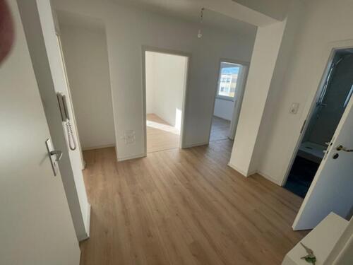 Foto - Erstbezug nach Kernsanierung 3 Zi Wohnung, 77qm, Balkon, Aufzug,