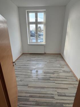 Foto - Großzügige, frisch renovierte 5-Zimmer-Wohnung mit Einbauküche