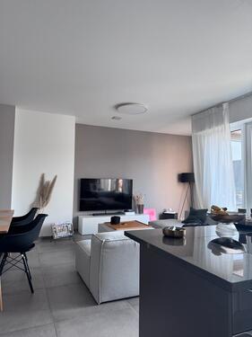 Foto - Helle, sonnige 3-Zimmer Wohnung mit großer Dachterrasse