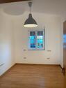 Foto - Büro Praxis 12qm - 240,00&nbsp;EUR Kaltmiete, ca.&nbsp; 12,00&nbsp;m&sup2;
