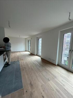 Foto - Moderne 1-Zimmer-Wohnung mit Loggia & Blick aufs Kontorviertel
