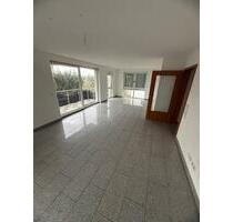 4-Zimmer Wohnung - 101qm (Ab sofort Bezugsbereit) - Esslingen am Neckar Hegensberg