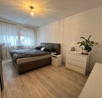 Stilvolle Dachgeschosswohnung mit neuem Bad & Bodenbelag - Kirchlengern