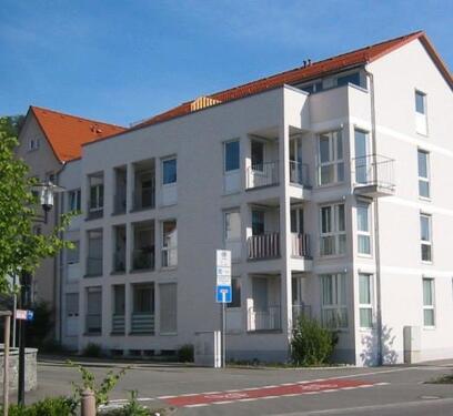 Foto - Zentrale 2,5 Zimmer Wohnung, frisch renoviert mit 66qm