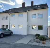 Helle, frisch renovierte 3 Zimmer Wohnung mit herrlicher Aussicht - Warburg