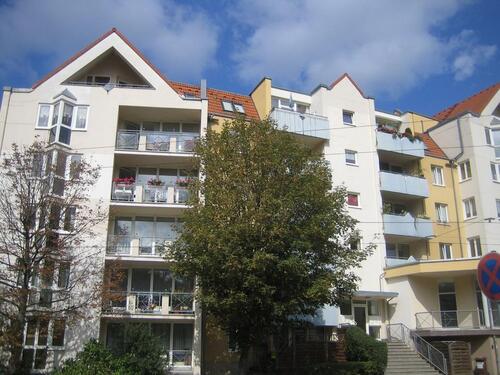 Foto - Sonnige 3 Zimmer Wohnung mit Aufzug, Balkon und Carport