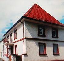 Großes Einfamilienhaus mit Anbau, Garage, Scheune, Garten - Römerberg